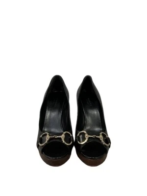 Zapatos de tacón de aguja Gucci negros metálicos charol Horsebit Peep Toe 7B Foto 1 de 3