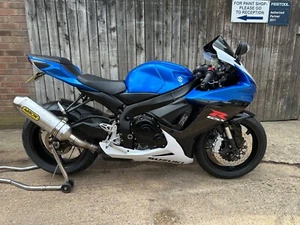2014 Suzuki GSXR600 L4 - Picture 1 of 17