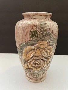 Impresionante jarrón de cerámica hilado a mano color crema con rosas grabadas ~ firmado GS - Imagen 1 de 9