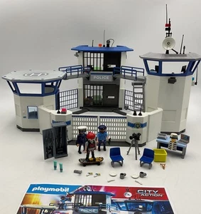 Playmobil Polizeistation 6919 mit viel Zubehör. - Bild 1 von 14