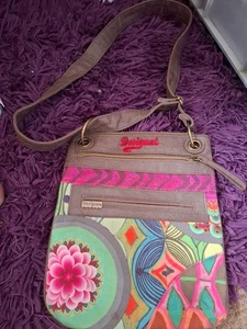 Women’s Desigual Cross Body Handbag Medium Zip Floral Logo Lightweight Boho - Picture 1 of 3