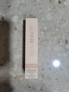 Chica Beauty | Highlighter Duo Champagne Glow NIB - Picture 1 of 2