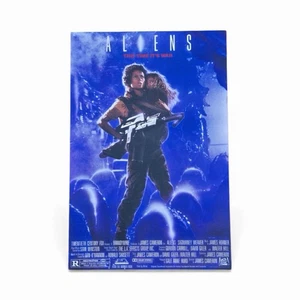 Aliens Canvas Print Movie Poster Sigourney Weaver James Cameron - Picture 1 of 3