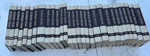 Lot of 29 The World Book Encyclopedia Set 1976 A-Z And 7 Science Year Books - Picture 1 of 15