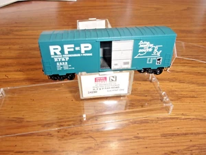 Micro-Trains A 24290 Spur N Richmond, Fredericksburg & Potomac RR # Boxcar #2892 - Bild 1 von 2
