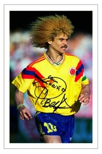 CARLOS VALDERRAMA Autógrafo Firmado FOTO Fan Regalo Estampado COLOMBIA Fútbol - Imagen 1 de 1