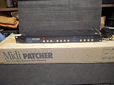360 SYSTEMS MIDI PATCHER MIDI ROUTING SYSTEM ORIGINAL BOX  Storage Find TURNS ON - Image 1 of 4