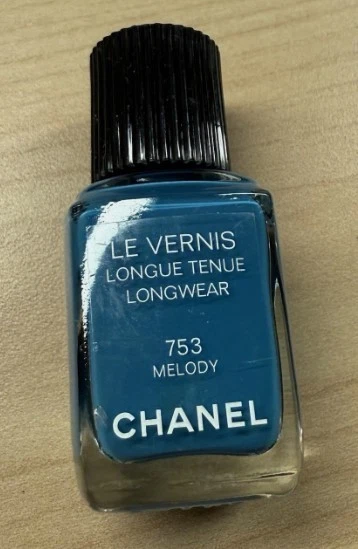 Chanel LE VERNIS # 753 MELODY Esmalte de Uñas Azul Turquesa NUEVO Foto 1 de 1