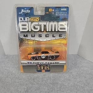 Jada Dub City Bigtime Muscle 69 Chevy Camaro CLTR 025 arancione/nero 1/64 - Foto 1 di 4