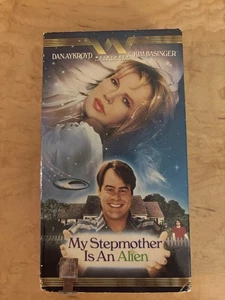 My Stepmother Is An Alien VHS Movie Tape Comedy Dan Aykroyd Kim Basinger RCA - Picture 1 of 5