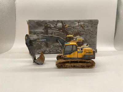 Volvo EC220D Crawler Excavator Muddy Verison 1/50 Scale DieCast Model Gift - Image 1 of 4
