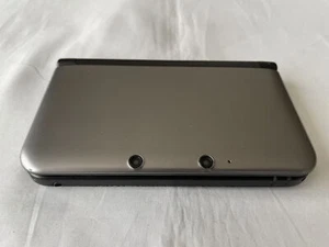 Consola portátil NINTENDO 3DS LL XL Stylus plateada negra probada funcionando #124 - Imagen 1 de 8