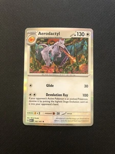 Aerodactyl 142/165 Holo S&V Escarlata y Violeta 151 Pokémon Casi Nuevo Envío Rápido - Imagen 1 de 1