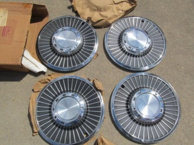 1958 Ford Fairlane Sunliner Skyliner hubcaps NOS FoMoCo - Image 1 of 4