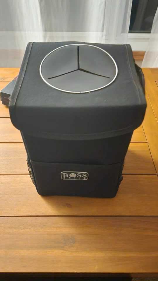 Bolsa organizadora portátil negra impermeable para cubo de basura para automóvil Foto 1 de 4