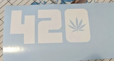 420 POT Pegatina Hoja de Marihuana Calcomanía Vinilo Humo Hierba Bong Get High Blunt Bowl Foto 1 de 3
