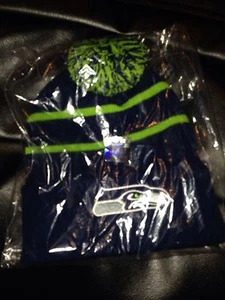 Seattle Seahawks Official Ticket Holder Only Sga subway Blue Green Beanie Hat - Picture 1 of 2