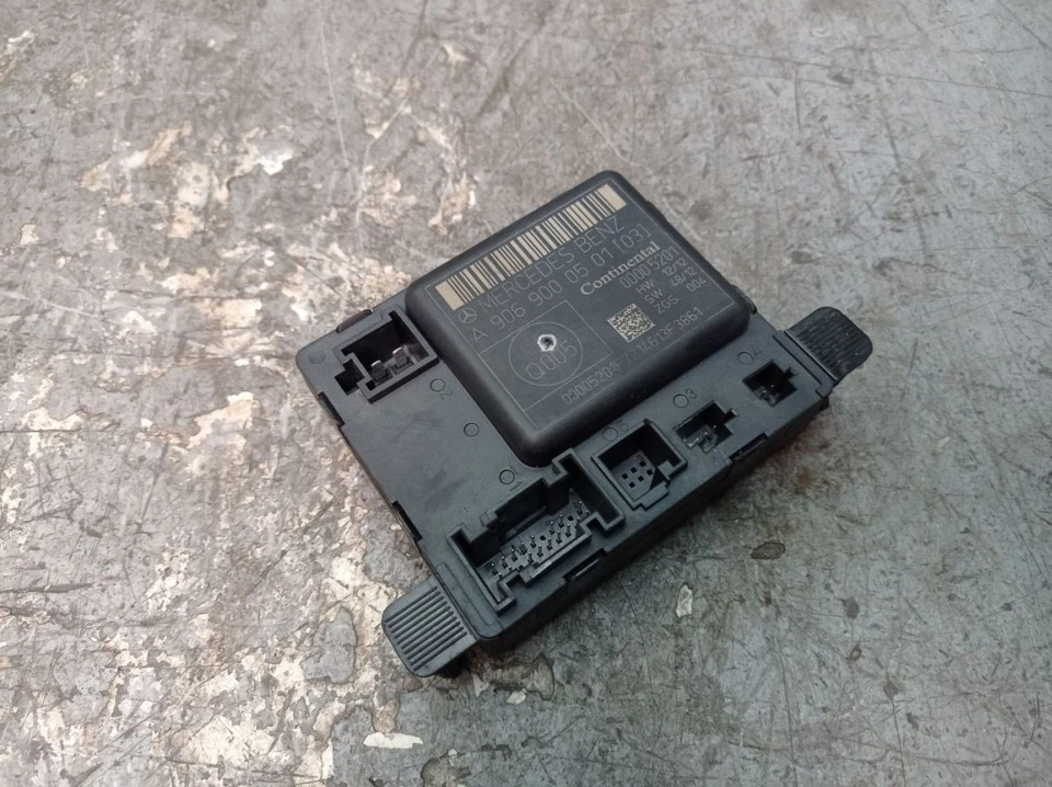 MERCEDES-BENZ SPRINTER 3,5-T FURGONE B906 316 CDI Centralina Porta A9069000501 - Immagine 1 di 4