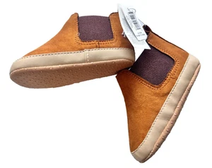 Baby Shoes NEW Old Navy 6-12 Months Brown Moccasin Boot Boy Girl Free Ship - Picture 1 of 6