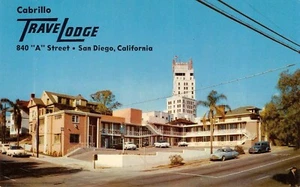 Cabrillo Travel Lodge Vtg Cars Street Scene 840 A St. San Diego,CA Vtg Postcard - Picture 1 of 2