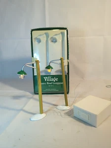 DEPT 56 VILLAGE COUNTRY FAROLAS #52628 JUEGO DE 2 EN CAJA Funciona C3 - Imagen 1 de 5