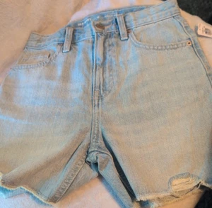 Old Navy | ‘High Rise Slouchy Straight Built In Tough’ Denim Jean Shorts 10 New - Picture 1 of 3