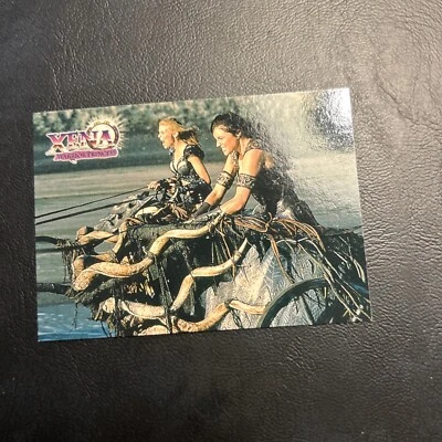 Jb5a Topps Xena The Warrior Princess Series, 1 1998 #12 Lucy Lawless, Gabrielle - Image 1 of 2