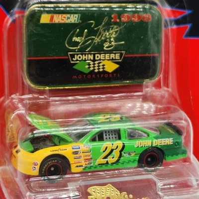 Ricky Craven 1996 1/64 Nascar Racing Champions Die Cast Emblem John Deere Car  Foto 1 de 3