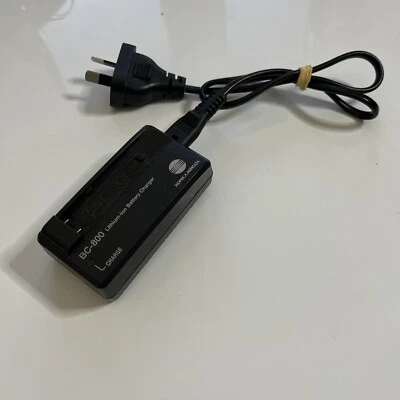 Cargador de batería genuino para cámara Konica Minolta BC-800 para batería NP-700 Foto 1 de 4
