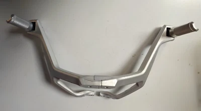 Soporte de clavija reposapiés trasero genuino Ducati 899 Panigale 2012-2015 82431891A Foto 1 de 4