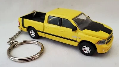 Llavero Dodge Ram 1500 Hemi 2015 amarillo negro camioneta pickup '15 llavero raro Foto 1 de 4