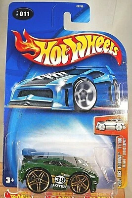 2004 Hot Wheels #11 First Edition 11/100 BLINGS LOTUS ESPRIT Green w/Gold Pr5 Sp - Image 1 of 4
