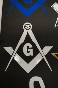 Square and compass - Picture 1 of 2