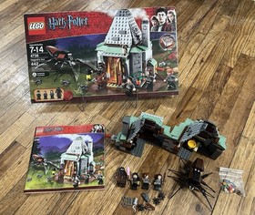 LEGO Harry Potter: Hagrid's Hut (4738) 100% Complete All minifigs + Light brick