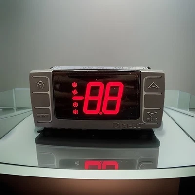 Genuine DIXELL XR03CX Temperature Controller 230V NTC Probe Refrigeration w/AUX - image 1 of 4