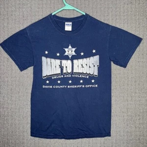 Gildan Tshirt Youth Small Blue Graphic Print Dare To Resist Y2k Drugs & Violence - Picture 1 of 9