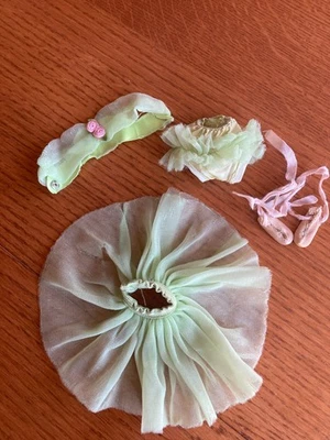 Betsy McCall Doll "Lime Green Ballerina" Ballet Outfit with Satin Ballet Shoes - Image 1 of 3