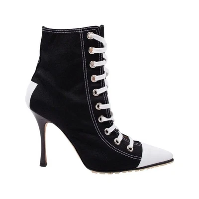 Manolo Blahnik Vintage Botas Deportivas de Lona con Cordones Tacones en Negro Foto 1 de 4
