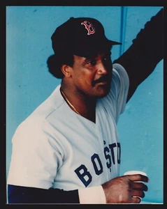 Jim Rice  BOSTON RED SOX  UNSIGNED  8 x 10  ORIGINAL SNAPSHOT PHOTO #42 - Picture 1 of 1