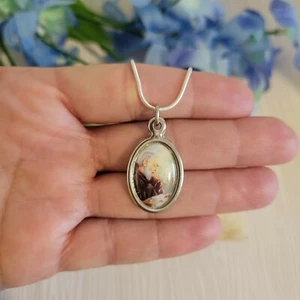 18" Silver or Gold Plated Padre Pio Medal Chain - Beautiful Italian Saint Pendan - Picture 1 of 16