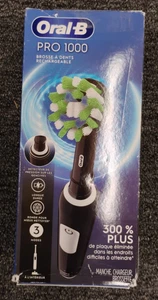 Oral-B Pro 1000 Crossaction Electric Rechargeable Toothbrush - Black, OBN, D1 - Picture 1 of 4