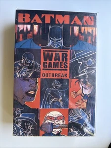 DC COMICS ~ BATMAN: WAR GAMES OUTBREAK ACT ONE, TWO, THREE / War Drums / Kriegsverbrechen - Bild 1 von 4