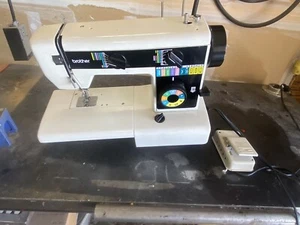 Vintage Brother Model SE300 Electric Sewing Machine Collapsible Platform & Pedal - Picture 1 of 7