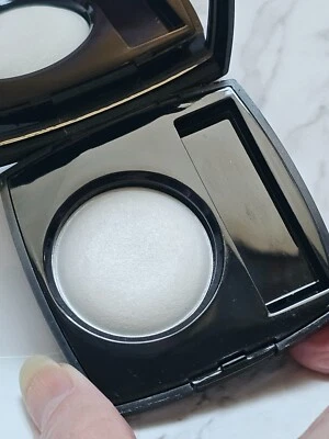 Rubor en polvo Chanel 49 LUNA Joues Contraste (0,21 oz.) Foto 1 de 4