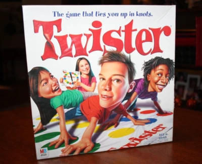 Twister - The Game That Ties You Up In Knots! - Image 1 of 3