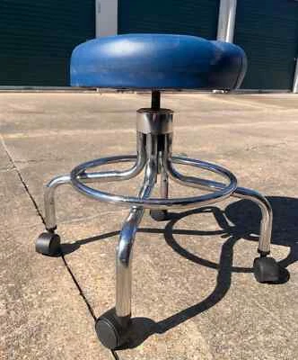 Taburete giratorio cromado Brandt AZUL Foto 1 de 4