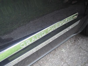 2011-13 JEEP GRAND Used Original Right Front Door SIDE MOLDING w/ Grand Cherokee - Picture 1 of 18