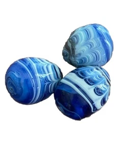 3 ausgefallene Eierform / Form Glasmarmor blau weiß Wirbel - Bild 1 von 5