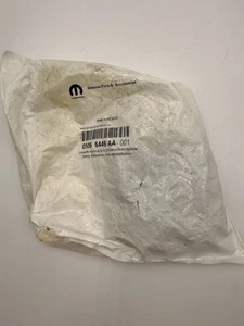 Sello de piñón Mopar Drive 5066446AA - Imagen 1 de 2