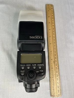 Canon Speedlite 580EX II Shoe Mount Flash with Diffuser **EXCELLENT** - Image 1 of 4